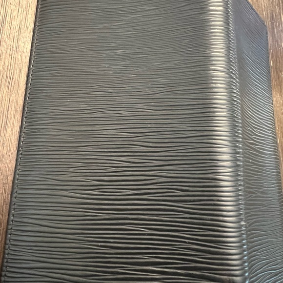 Authentic Vintage Louis Vuitton Black Epi Leather Fold Wallet - Picture 12 of 14